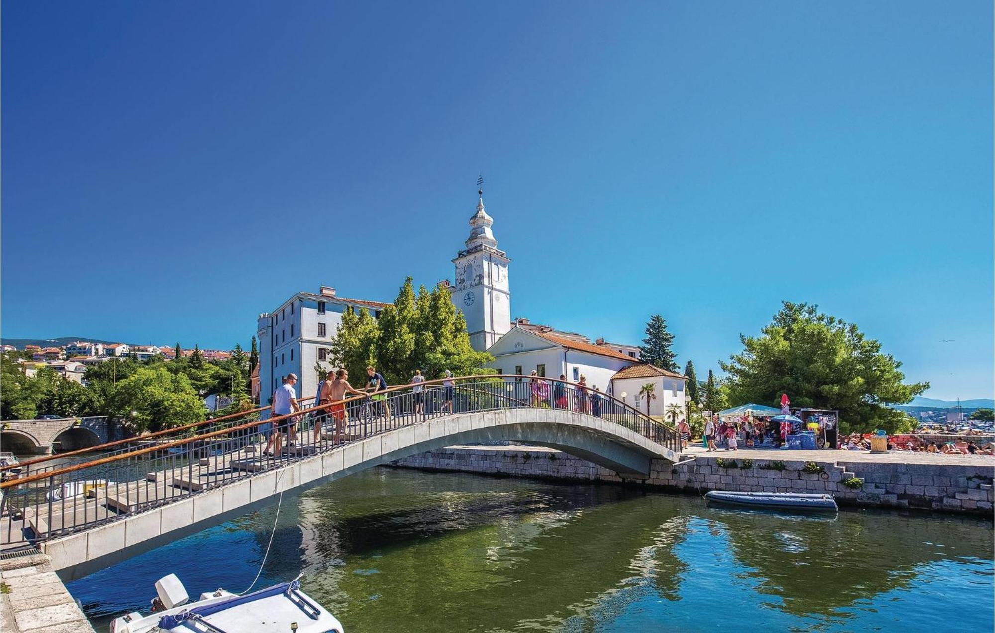 Stunning Apartment In Crikvenica With Wifi المظهر الخارجي الصورة
