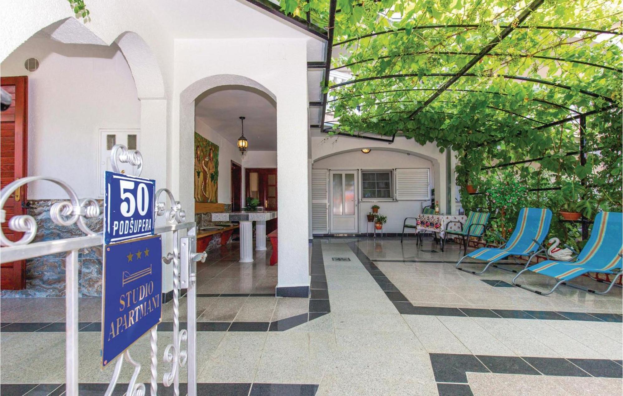 Stunning Apartment In Crikvenica With Wifi المظهر الخارجي الصورة