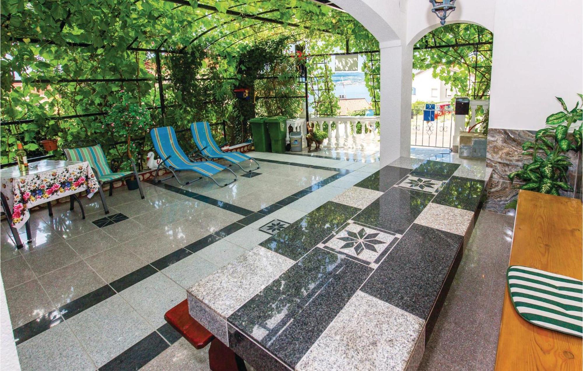 Stunning Apartment In Crikvenica With Wifi المظهر الخارجي الصورة
